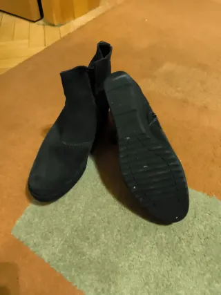 Botines de ante gris