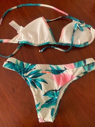 Bikini Billabong Flores. Talla S