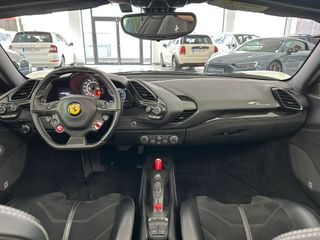 Ferrari 488 Spider DCT