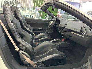 Ferrari 488 Spider DCT