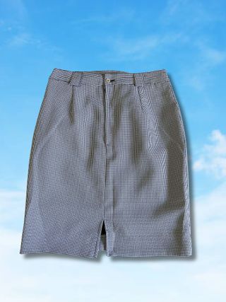 Falda de cuadros blanco y negro