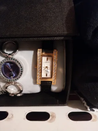 7 Relojes Swarovski VACCARO