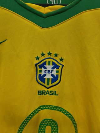 Camiseta Retro Brasil Nike 2004-2005