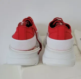 Alexander McQueen Zapatillas Tread Slick Rojas