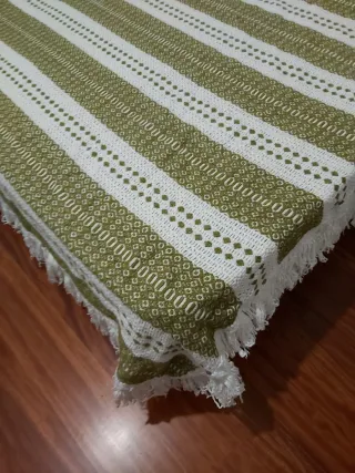 2 Colchas verde y blanca