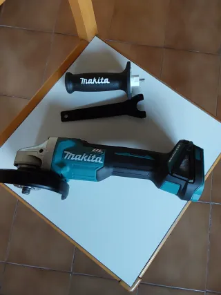 Amoladora Radial Makita DGA504