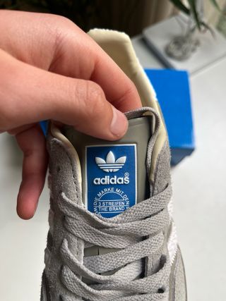 Adidas Spezial Indoor Grises y Blancas