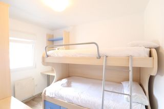 Piso muy luminoso y cálido en Cueto