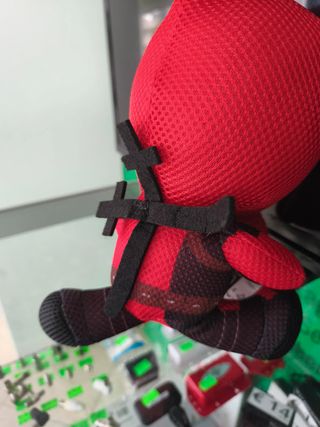 Peluche Deadpool Marvel 30cm