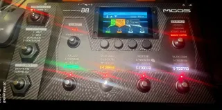 Zoom B6 Bass Multi-Effects Processor