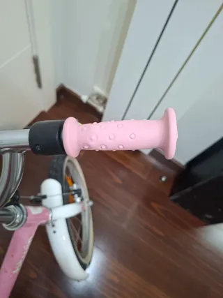 Bicicleta infantil 16 rosa con asiento