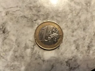 Moneta Euro 1 con errore di conio