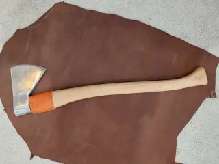 Hacha Pino Reacondicionada