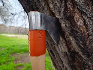 Hacha Pino Reacondicionada