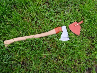 Hacha Pino Reacondicionada