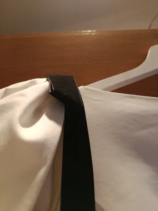 Vestido Coosy blanco midi mangas abullonadas