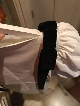 Vestido Coosy blanco midi mangas abullonadas