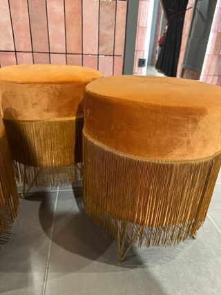 Juego de 3 taburetes bajos naranjas