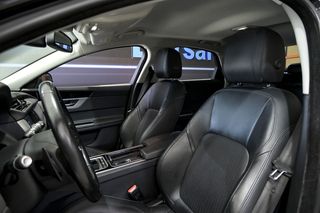 Jaguar XF   2.0D 132kW 180CV Portfolio Auto