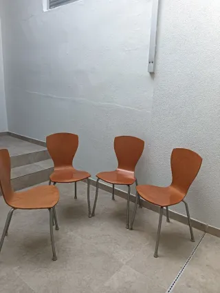 4 Sillas Diseño Madera y Metal