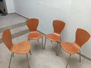4 Sillas Diseño Madera y Metal