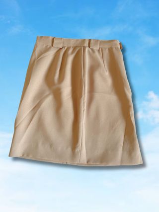 Falda corta marrón claro
