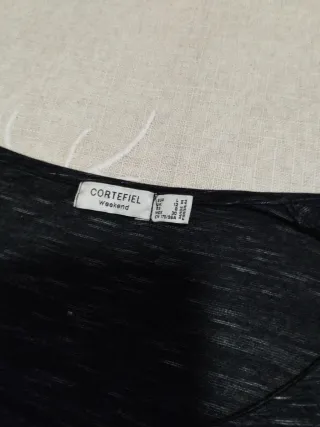 Sudadera negra London dorada