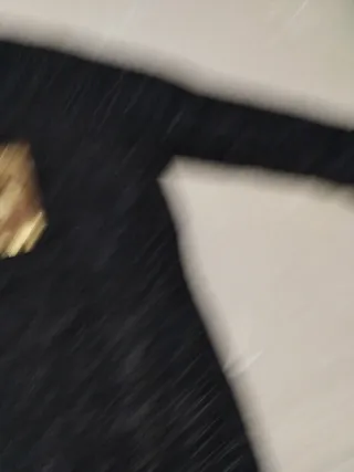 Sudadera negra London dorada