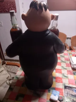 Figura expositor resina