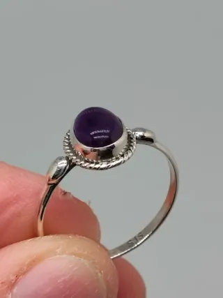 Anillo Plata 925 y Amatista Ovalada