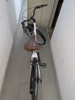 Bicicleta Urbana City 40 Blanca rueda 26