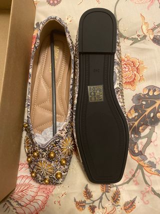 Bailarinas Ming Shun tipo indu