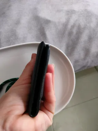 Cartera de piel negra