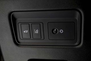 Land-Rover Discovery   2.0 I4 TD4 132kW 180CV HSE Auto