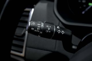 Land-Rover Discovery   2.0 I4 TD4 132kW 180CV HSE Auto