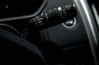 Land-Rover Discovery   2.0 I4 TD4 132kW 180CV HSE Auto