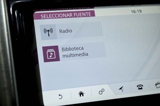 Land-Rover Discovery   2.0 I4 TD4 132kW 180CV HSE Auto