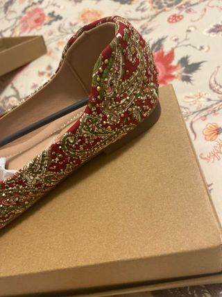 Bailarinas Indias Rojas y Doradas