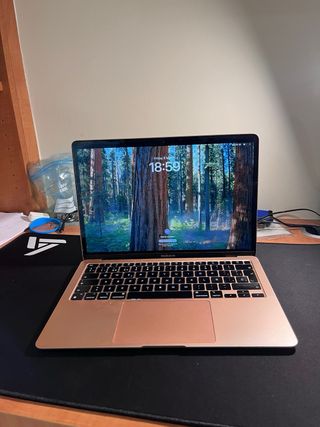 MacBook Air 2020 Oro M1