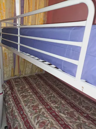 Litera metálica individual moderna