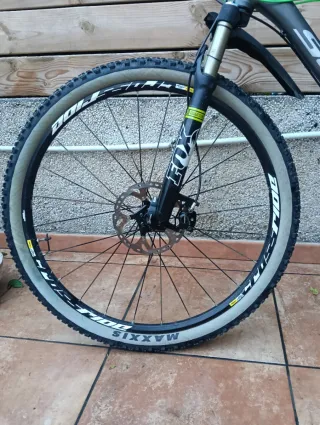 Bicicleta Scott Scale 750 Talla XL Fox