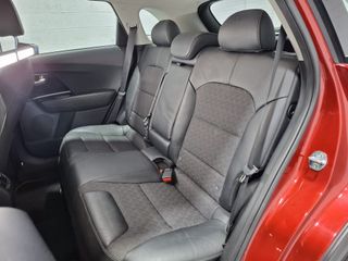 Kia Niro 1.6 GDi HEV 104kW (141CV) Drive