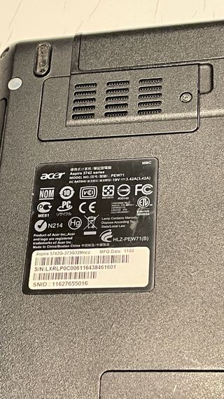 Portátil Acer Aspire 5742