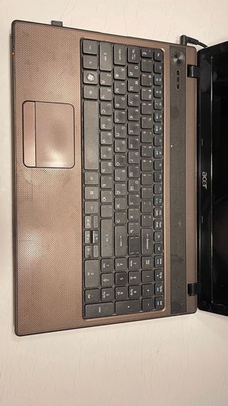 Portátil Acer Aspire 5742