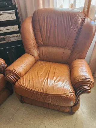 Tresillo de piel marrón