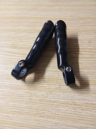 AVANCES O CUERNOS ERGONOMICOS CARBONO MANILLAR MTB