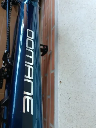 Bicicleta de carretera Trek Domane Azul