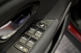 Land-Rover Range Rover Evoque   2.0L TD4 Diesel 110kW 150CV 4x4 SE