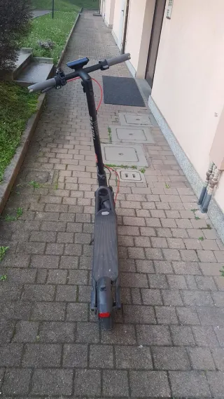 Monopattino Elettrico Navee