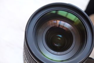 Objetivo AF-S Nikkor 28-300mm 1:3.5-5.6 G ED VR